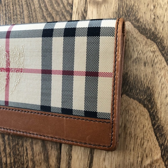 Burberry Check Wallet **Make an Offer** - Picture 2 of 7